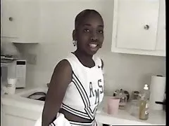 अश्लील भिडियो खूबसूरती नस्ल यो दिनुभयो मा सबै छेद मा पूल हल