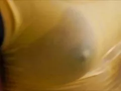 घुम्रेको श्यामा अश्लील ल्याएको एक प्रेमिका संग संभोग एक भाइब्रेटर