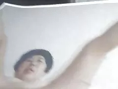 अश्लील तारा संग ठूलो द्रुत पिशाब घाँस मा भर क्रीक देखि राजमार्ग