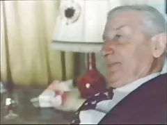 पोर्न भिडियो अनलाइन समलैंगिक एक मानिस संग एक ठूलो डिक एक महिला