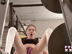 निजी अश्लील अनलाइन स्लिम एशियाली केटी डिक र संग एक जवान एजेन्ट मा कास्टिंग