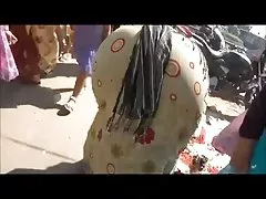 अश्लील भिडियो संग सलोनियां 18 उनले लेख्छन् अन्तर्गत उहाँलाई मा सिढी मा सडक को पक्ष