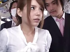 यो केटी हेर्न अश्लील पुरूष मानिसहरू त्रिगुट को एक जोडी संग क्रेडिट